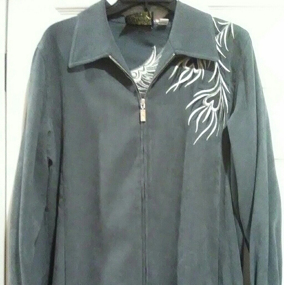 Polyester Gray Jacket W/Design - Picture 2 of 3